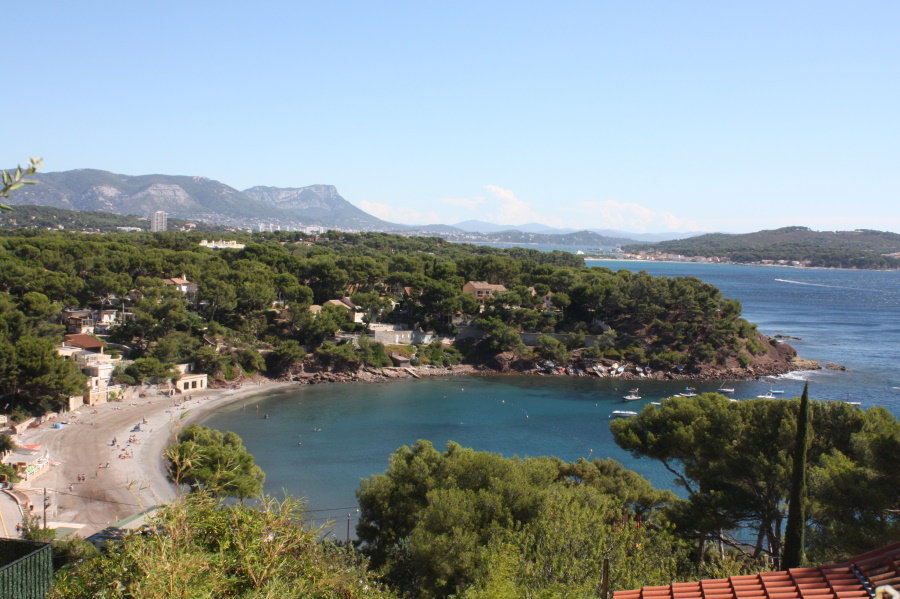 Plages-mediterrannee-fabregas-bandol-vacances